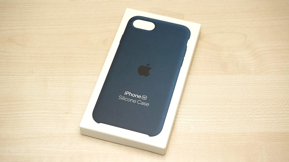 アップル純正iPhone SE (第3世代)用シリコーンケース